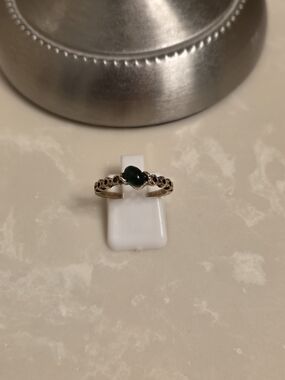 Gold-Tone Ring with Dark Green Stone Size 7